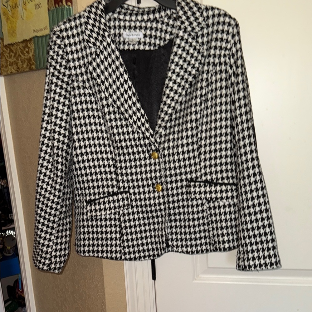 Joan Rivers Black and White Houndstooth Blazer